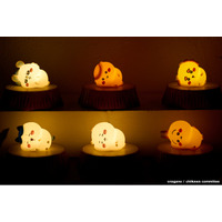 ちいかわのマスコット付きワイヤレス充電器が新しいキャラクターを加え「オイテミテライト」にリニューアルして発売中！