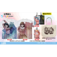 TVアニメ『幼馴染とはラブコメにならない』より、「水萌 汐」と「火威 灯」幼馴染2人のフルグラフィックTシャツ、ラージトート、パスケースが新登場！【株式会社コスパ】