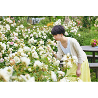 【一年でもっとも園内が華やぐ季節】900品種9,000株の春バラがいっせいに咲き誇る『春バラフェア～バラに囲まれる時間』5月上旬より開催！