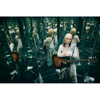 “アニソン超絶カバー動画” 最新作に、シンガー・ソングライター 竹内アンナが登場！