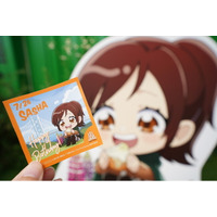 進撃の巨人　サシャ・ブラウスの誕生日を淡路島で祝おう！TVアニメ『進撃の巨人』×ニジゲンノモリ コラボイベント「サシャバースデイ記念オリジナルステッカー」